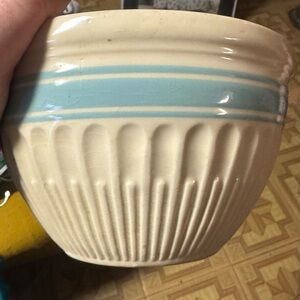 Vintage Hull Cream & Blue Ceramic Bowl